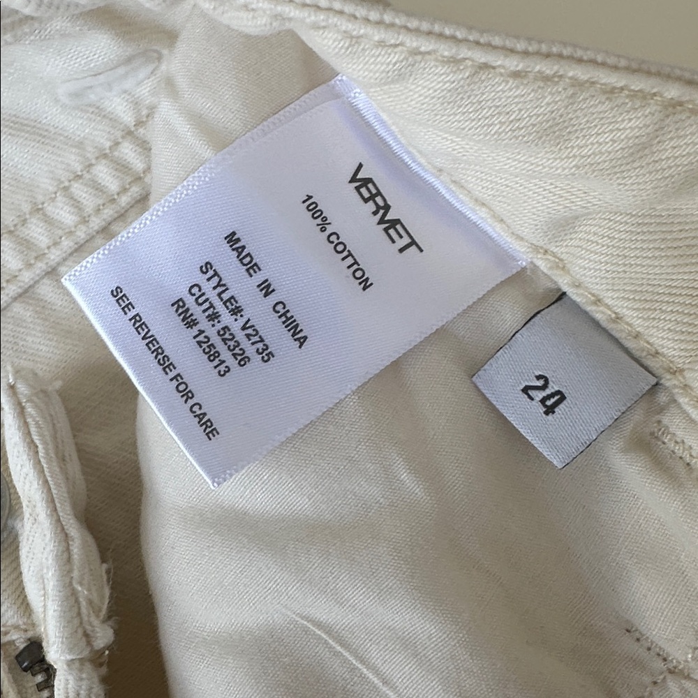 Vervet Distressed Cream Jeans - Picture 8 of 10
